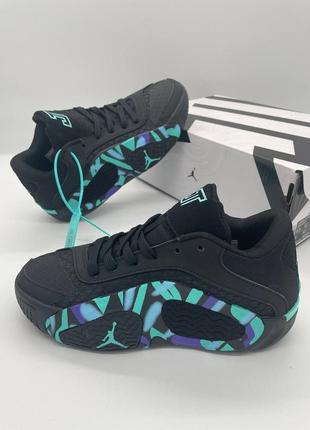 Крутезные кроссовки jordan tatum 2 black/blue