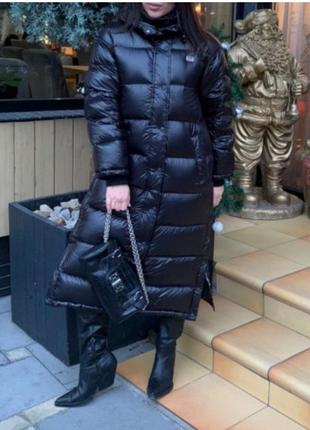 Длинный пуховик levis