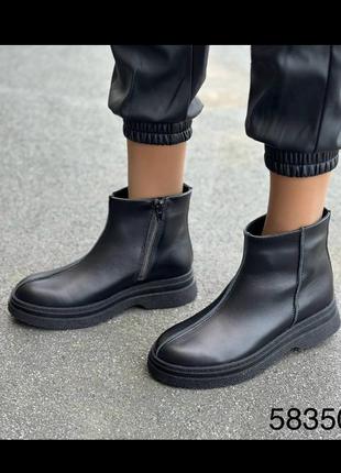 Ботинки женские демисезонные натуральная кожа черного цвета