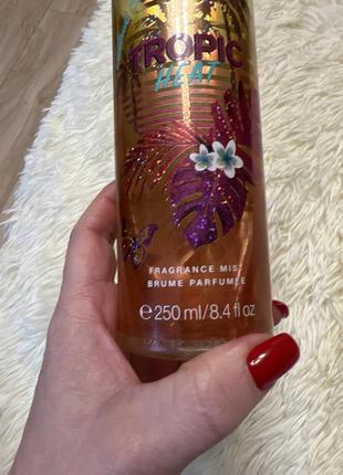 Парфюмированный спрей для тела victoria`s secret tropic heat fragrance mist4 фото