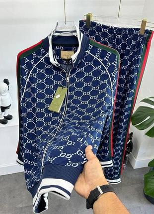 Роскошные спортивные костюмы