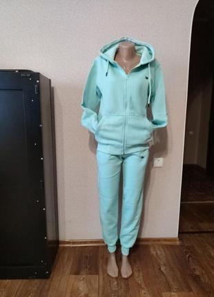Теплый спортивный костюм