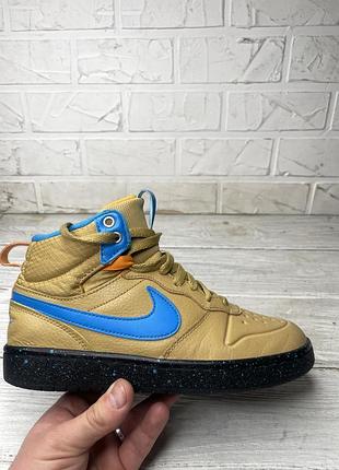 Крутые зимние кроссовки nike court borough 2 mid club gold blue hero