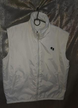 Женская белая жилетка