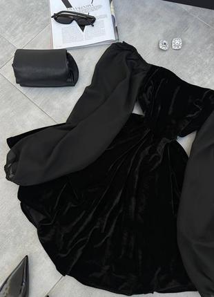 Бархатное платье с шифоновыми рукавами