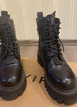 Жіночі шкіряні чоботи vif 39-40розмір