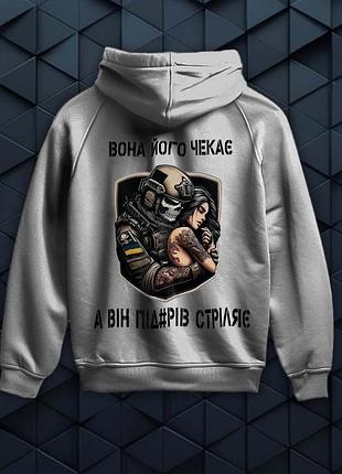 Топовые худи сезона