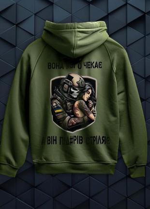 Топовые худи сезона