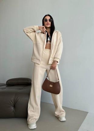 Оверсайз зимний женский костюм зп кофта худи на молнии и широкие брюки с строчками на флисе