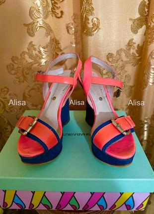 Босоніжки стильні, яскраві!2 фото