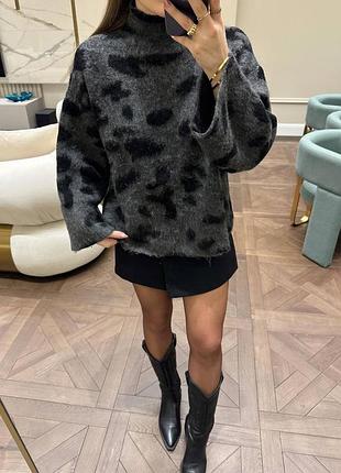 Стильний светр тепленький 3