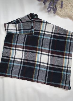 Тепленьке пончо в клітинку