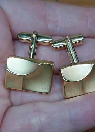 Запонки клеймо