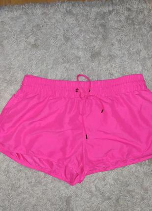 Шортики цвета барби