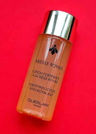 Guerlain abeille royale fortifying lotion 30 ml
тонік для шкіри з маточним молочком