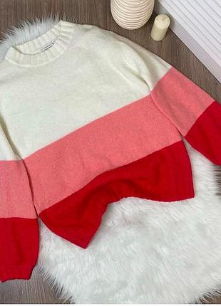 Молочный шерстяной свитер