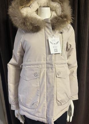 Теплая куртка молочного цвета,m,l,xl