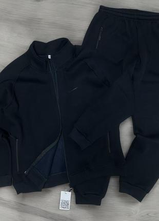 Мужской спортивный костюм nike