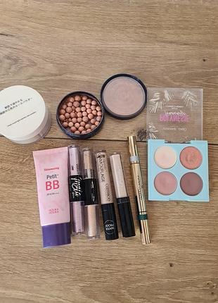 Лот косметики бб крем пудра палетка теней, консилер жидкие тени