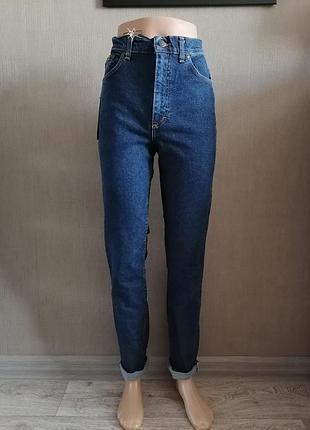Женские базовые синие джинсы мом