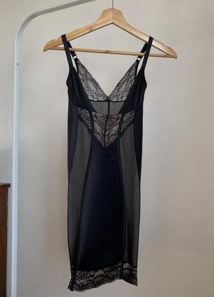 Стягивающее чёрное ажурное нижнее белье m&s