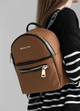 Жіночий рюкзак