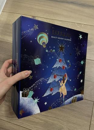 Адвент календар косметики douglas