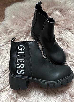 Новые сапоги guess