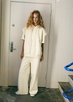 Утеплений жилет zara