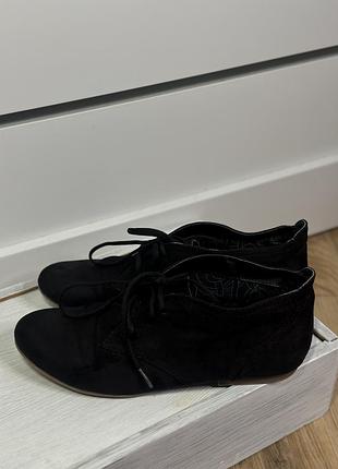 Замшеві черевики на шнурках жіночі