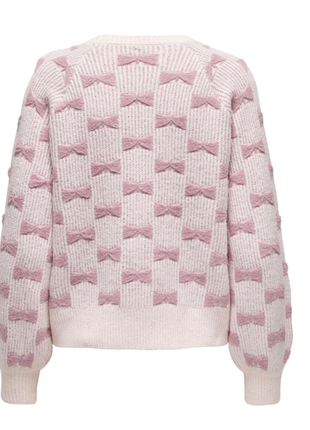 Свитер женский