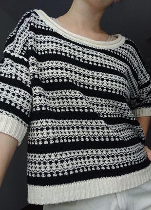 В'язана кофта на короткий рукав