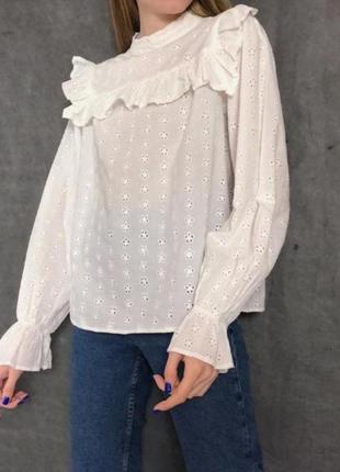 Блуза из прошвы