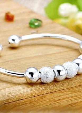 Браслет на руку