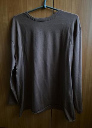 Шоколадный лонгслив оверсайз