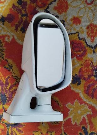 Автомобільне зеркало