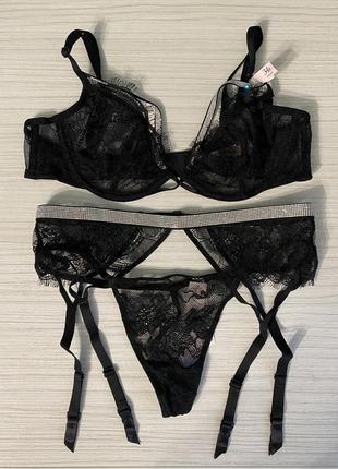 Комплект белья victoria’s secret бюстгальтер 34b, пояс для чулок xs/s, трусики s. виктория сикрет