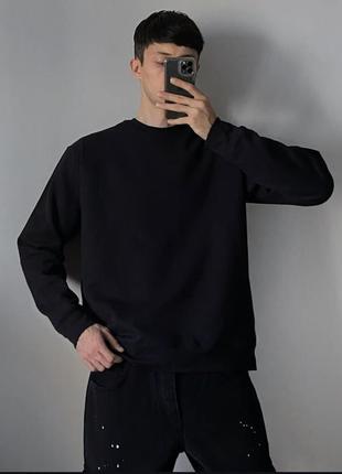 Basic black sweatshirt shop