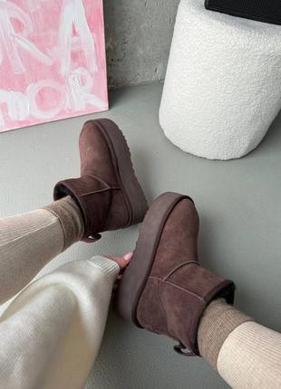 Угги UGG boots are an essential in any cold weather wardrobe