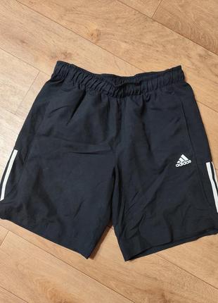 Черные шорты adidas