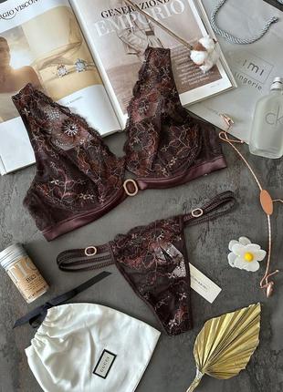 Изысканный кружевной комплект белья от intimissimi