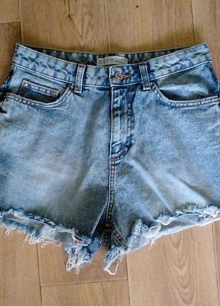 Шорти
