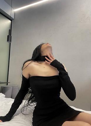 Сукня з чокером 5