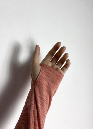 Спортивна кофтинка рашгард на 1/4 блискавці від nike з рефлективним логотипом та розрізами для пальчиків6 фото