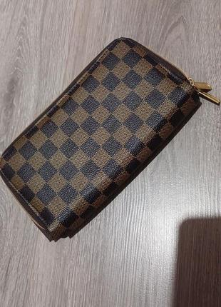 Женский кошелек