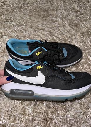 Кроссовки nike