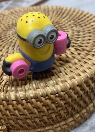 Миньон детская игрушка