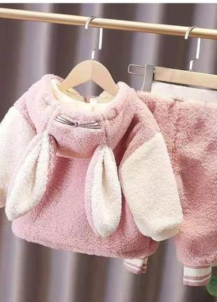 Теплий костюмчик для дівчинки. зверху овчина, підкладка - м’яке, плотне хутро травка