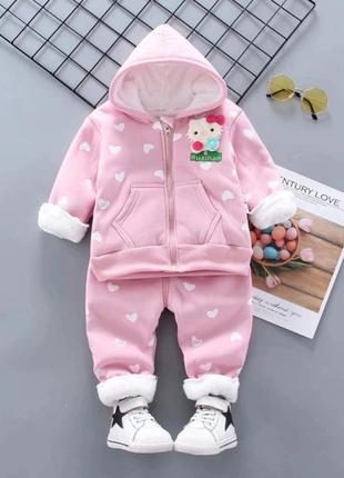 Классный теплый костюмчик с котенком на меху