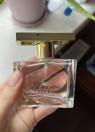 Женская парфюмерная вода miss giordani intense oriflame